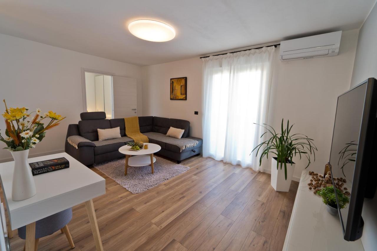 Malemi Apartment Пула Экстерьер фото