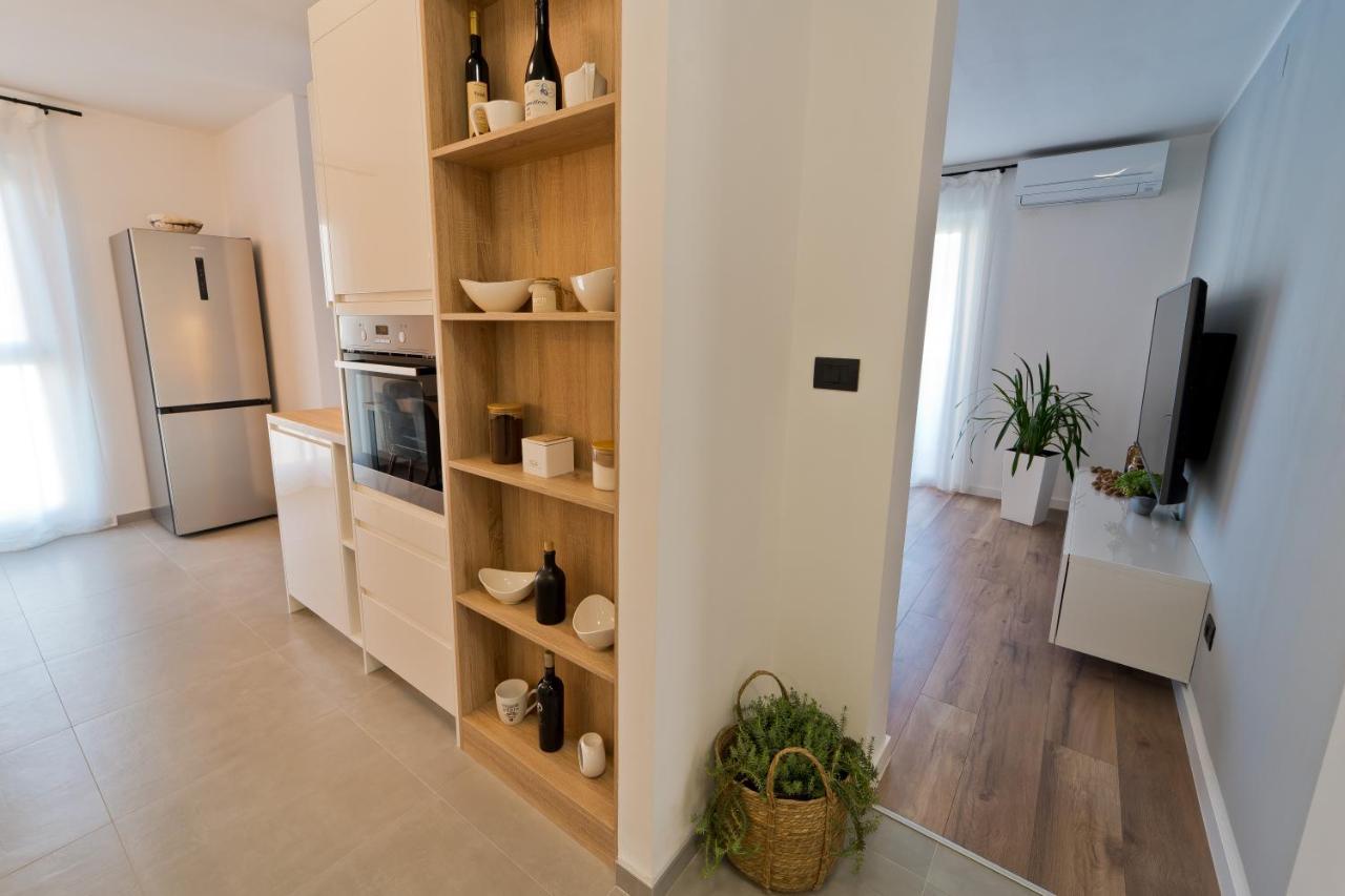Malemi Apartment Пула Экстерьер фото
