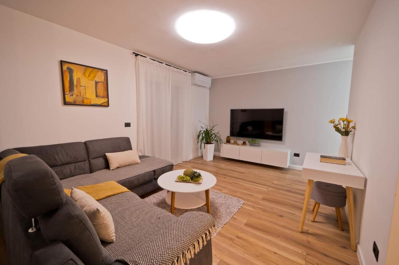 Malemi Apartment Пула Экстерьер фото